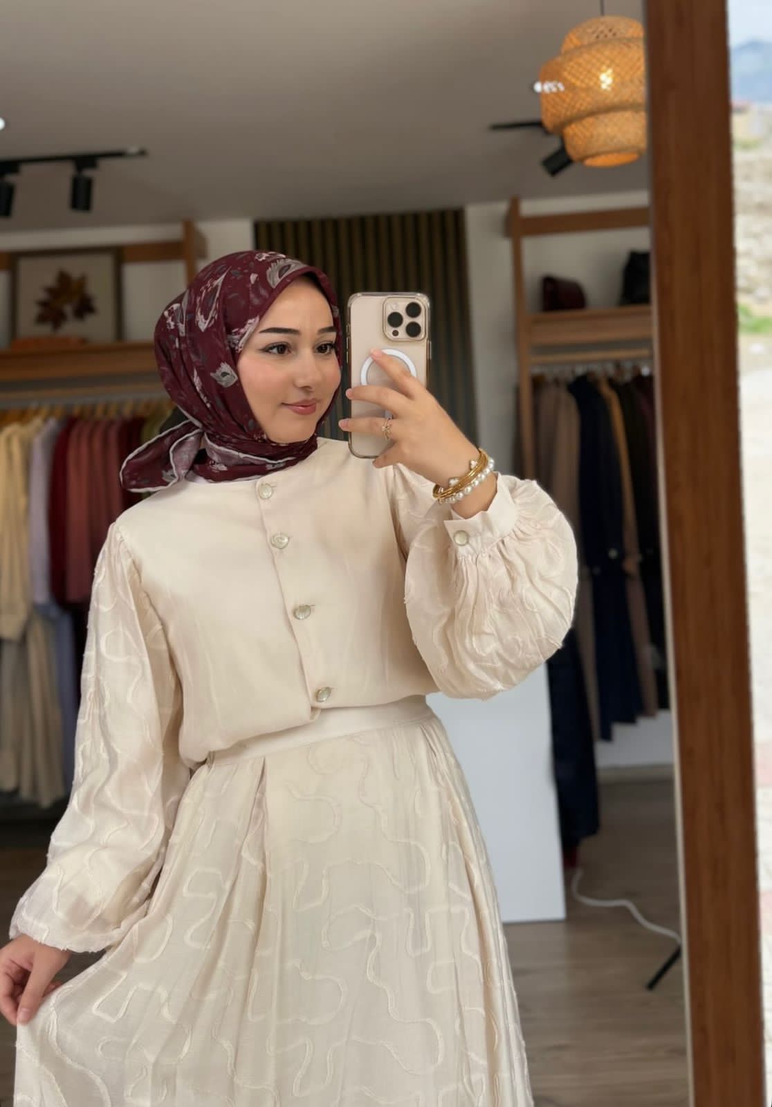 Kapılı Beni Hissettiren Kadın Escort Okyanus