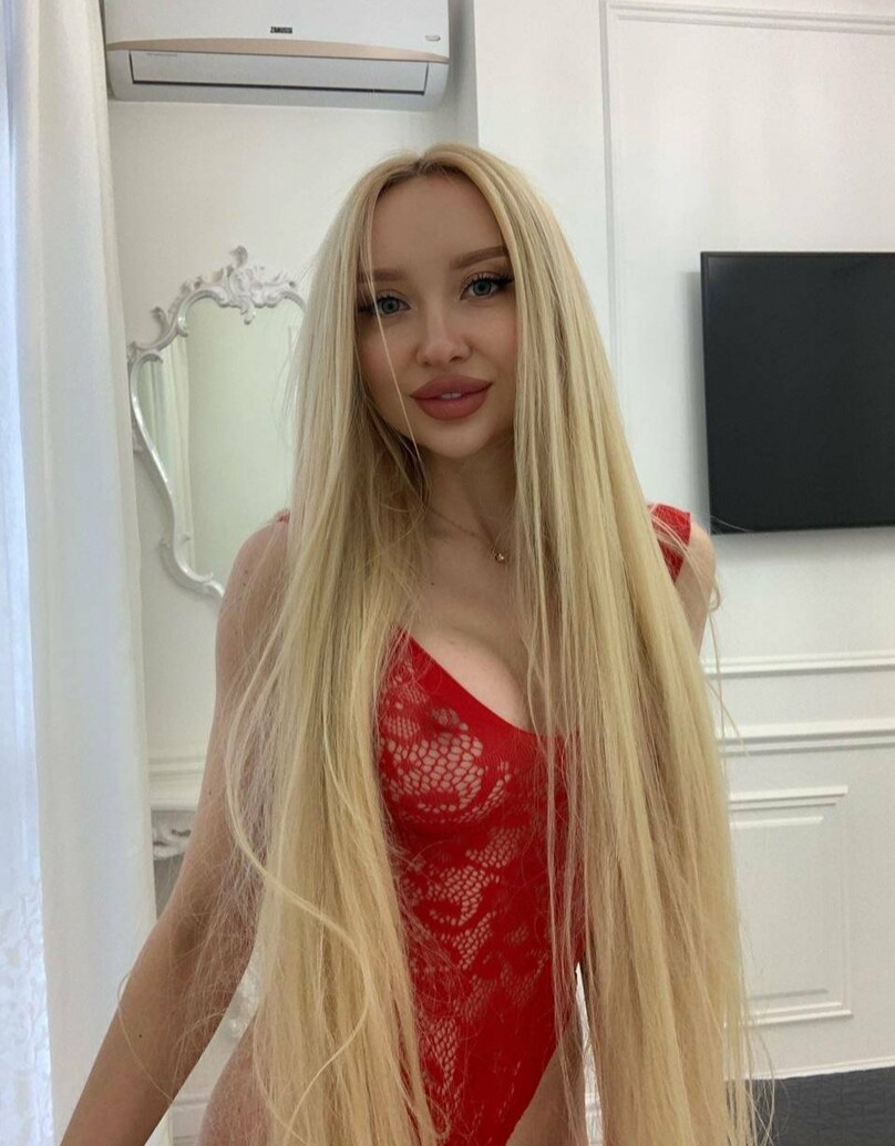 Yeşil Karizmatik Partner Escort Hande