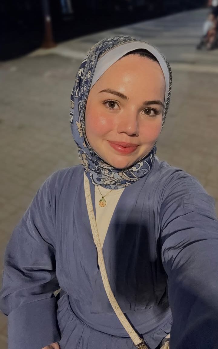 Yeşil Eğlenceli Partner Escort Kaderin
