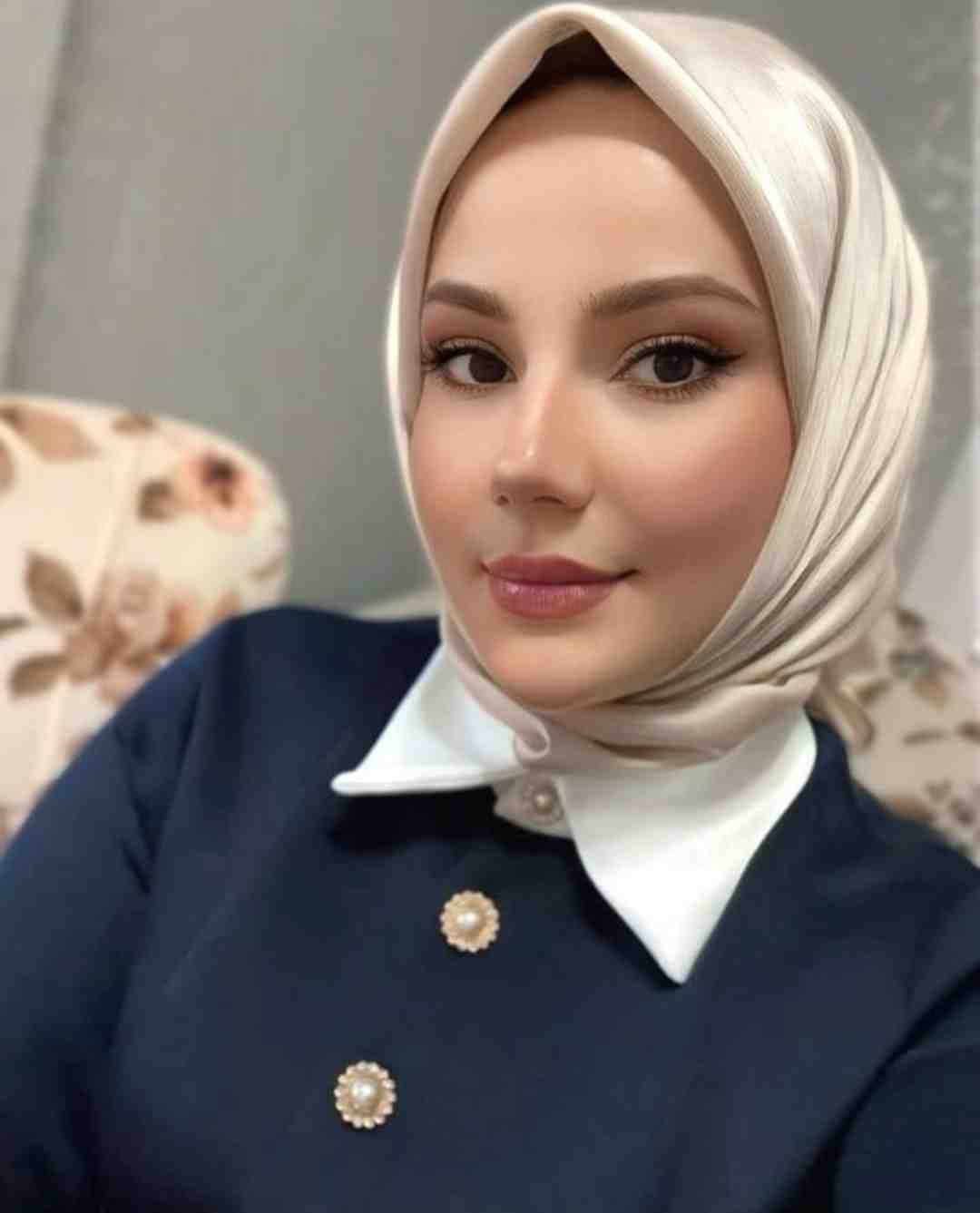 Özerli Aşk Dolu Bir Kadın Bayan Escort Ceylan
